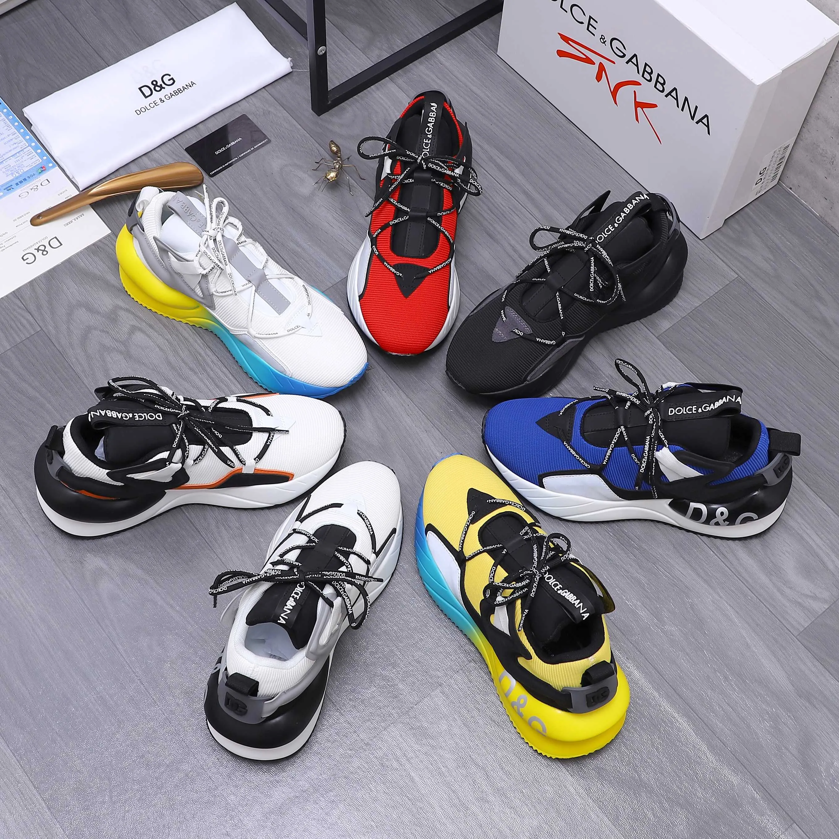 Men's shoes 💰540 Product trademark: DG (Dolce & Gabbana) couple's casual shoes Regular size: 36-46 Product materials: Selected fly woven breathable upper, mesh lining, cowhide insole, original outsole